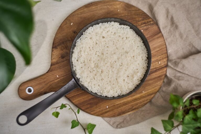 Como congelar arroz cozido em casa para economizar gás e evitar desperdício