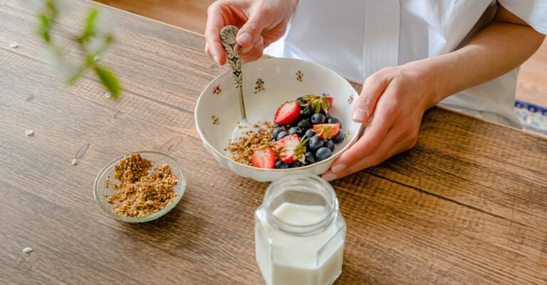 Como Fazer Iogurte Natural Caseiro: Guia Completo para Economizar 70% e Comer Sem Conservantes