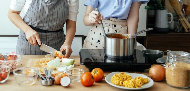 Como Fazer Molho de Tomate Caseiro: Guia Completo Para um Molho Vermelho, Encorpado e Saboroso Sem Conservantes