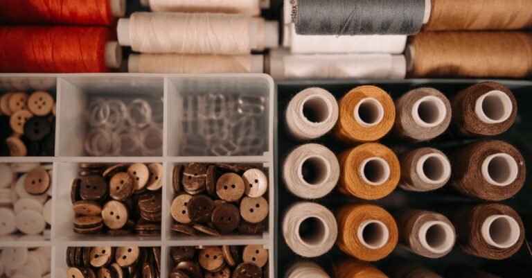 Como Organizar Material de Costura em Casa: Guia Completo Para Acabar com a Bagunça e Encontrar Tudo Rapidamente